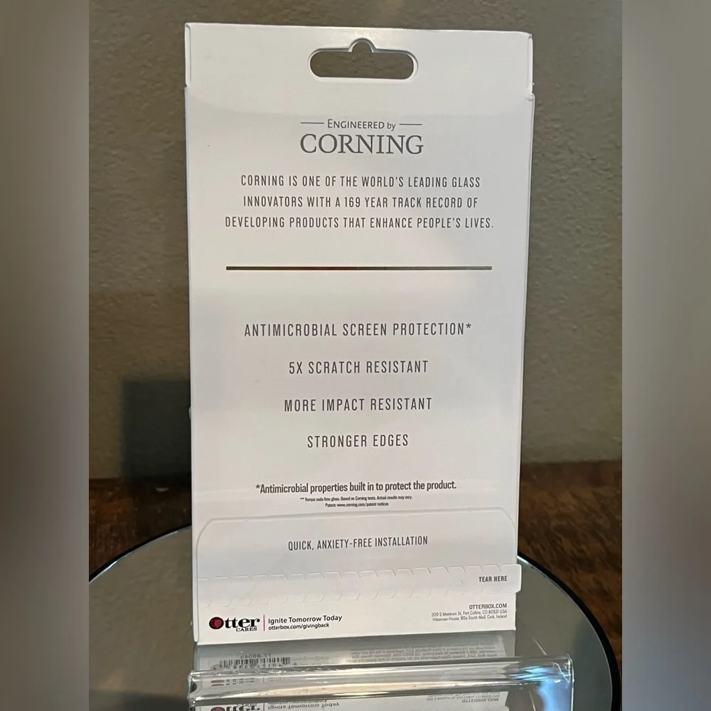 OtterBox Amplify Glass Screen Protector for iPhone 13 Pro, new!